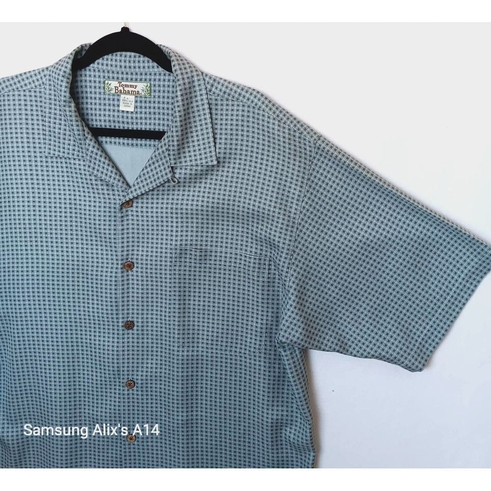 Tommy Bahama men's‎  100% Silk Chekered Plaid Green Button Down Shirt Size Large